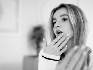 nude cam picture StaceeyBrown