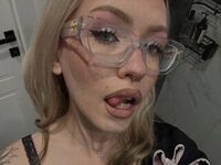 naughty camgirl masturbating with vibrator StacyBrow
