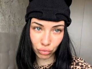 topless camgirl StasiaSizemore