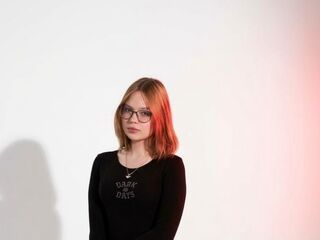 free livesex SuzanGoldstein