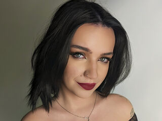 naked camgirl masturbating SylviaNoir