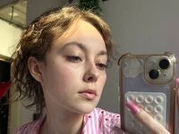 camgirl fingering bald pussy ThuyThorstad