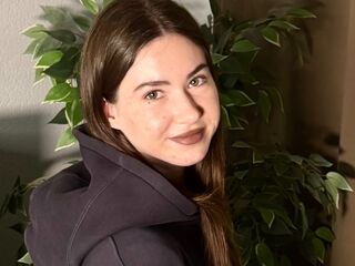 girl chatroom TrinaJarocki