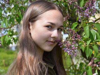 naked girl with webcam fingering TristaArron
