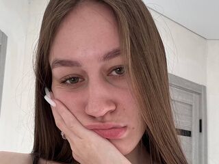 beautiful girl VeraScott