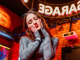 webcam bitch chatroom XeniaUsher