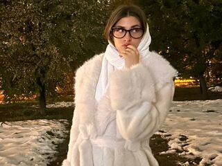 hot cam show YukoHazer